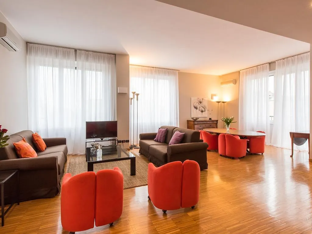 Friendly Rentals Joyce Milan Apartment