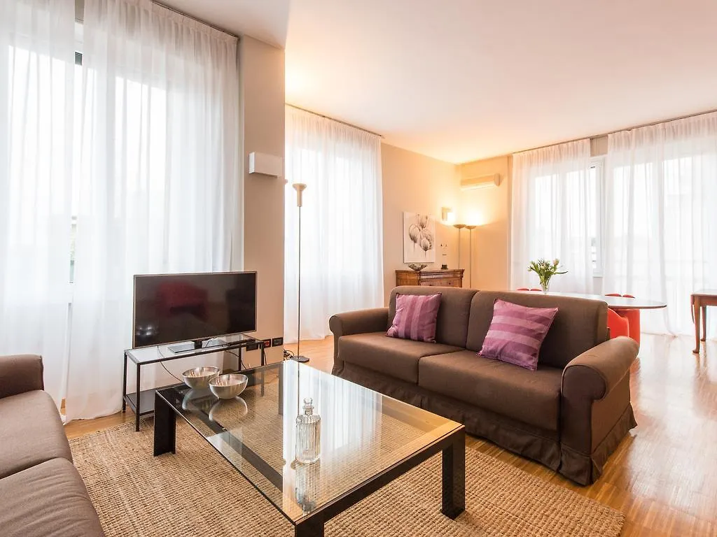 Apartment Friendly Rentals Joyce Milan