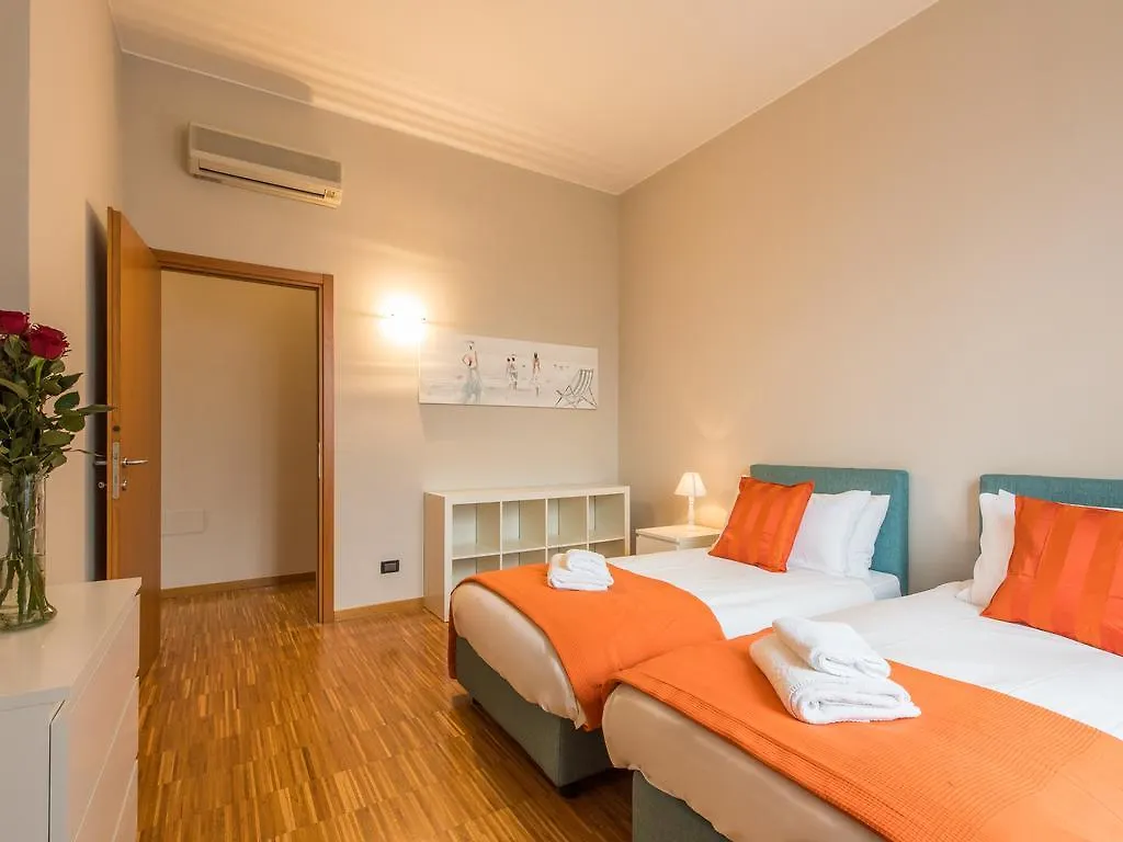 Friendly Rentals Joyce Milano Lägenhet